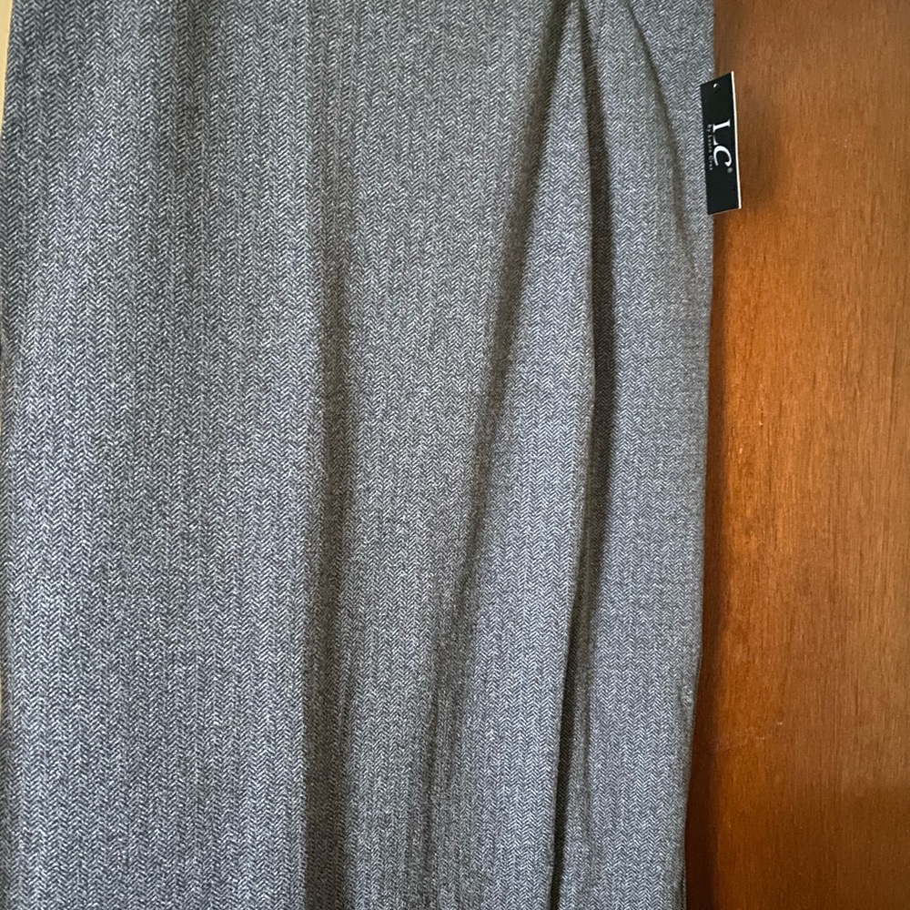 LC by Laura Cruz beautiful skirt - Black and Grey Size XL